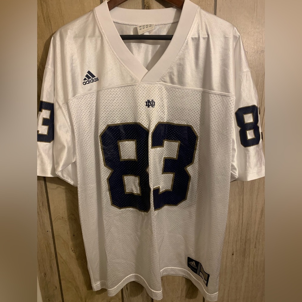 NORTE DAME #83 White football jersey.